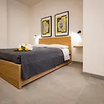 Sikelia Lejlighed *