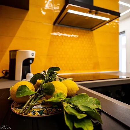 Sikelia Apartament *